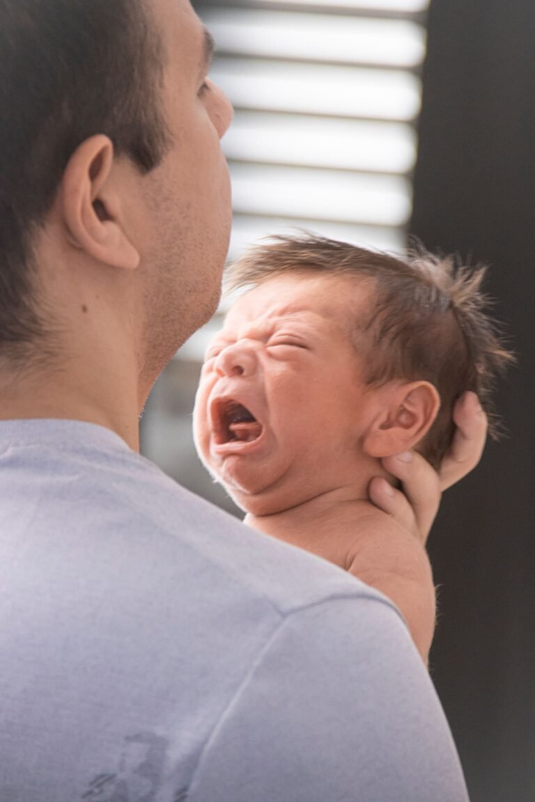 Frida Baby Windi Gas Passer (10-Count) parent review 2026 — photo by Luis Felipe Pérez on Pexels