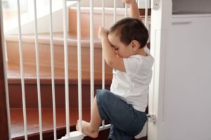 Regalo Easy Step Extra Tall Walk-Thru Baby Gate Review 2026 — What 200,019 Parents Say