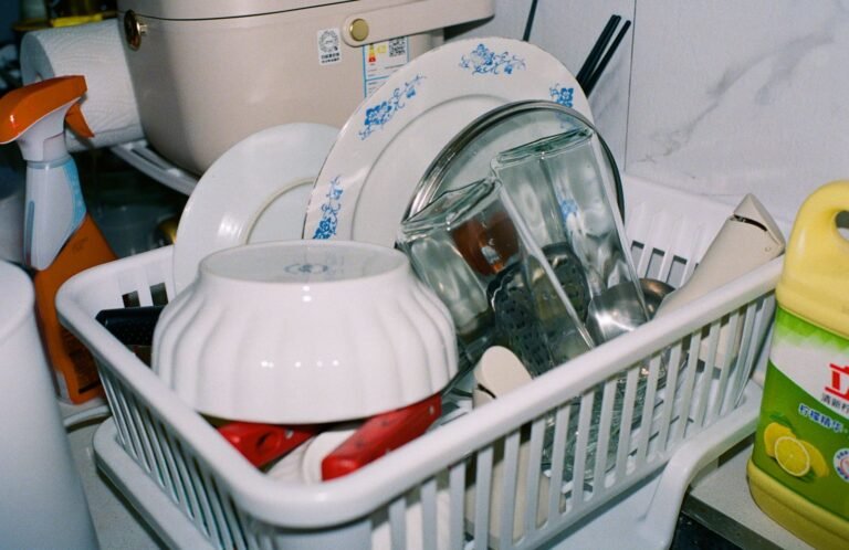 Boon Lawn Countertop Drying Rack parent review 2026 — photo by Zechen Li on Pexels